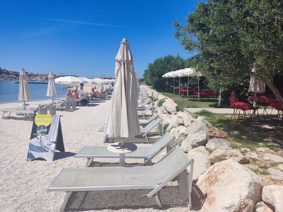 Bird View Apartment Carlissima Trogir Bagian luar foto