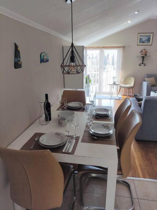 Bird View Apartment Carlissima Trogir Bagian luar foto